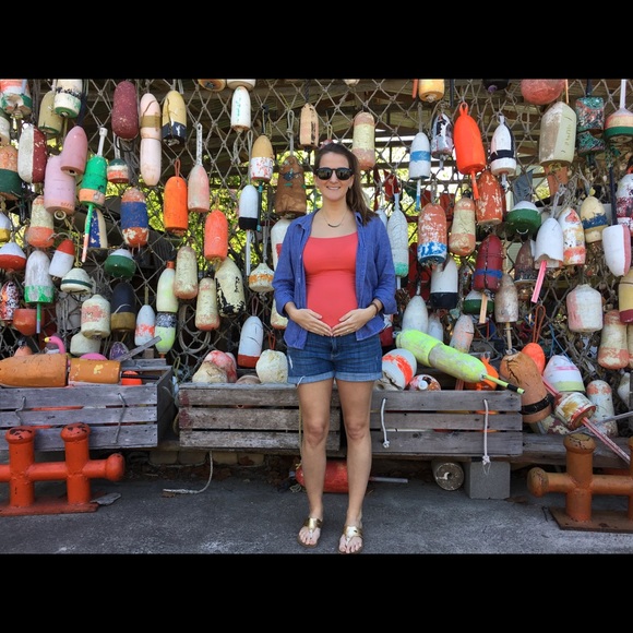 Meet your Posher, Courtney - Picture 1 of 1